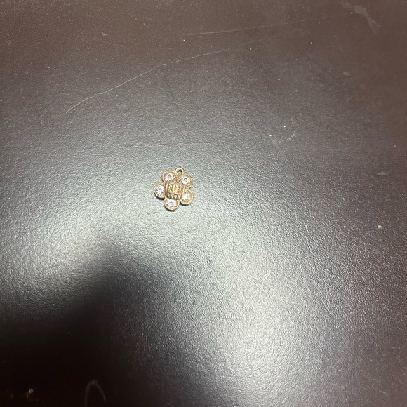 RARE CHANEL CC Faux Diamond Pendant - Picture 8 of 9